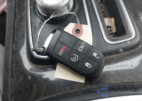 2018 Chrysler 300 Limited Awd из США, поврежденный, VIN 2C3CCAKG0JH302314